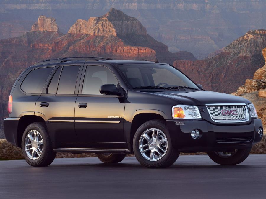  GMC Envoy Denali 2005 года  (фото 7 из 12)